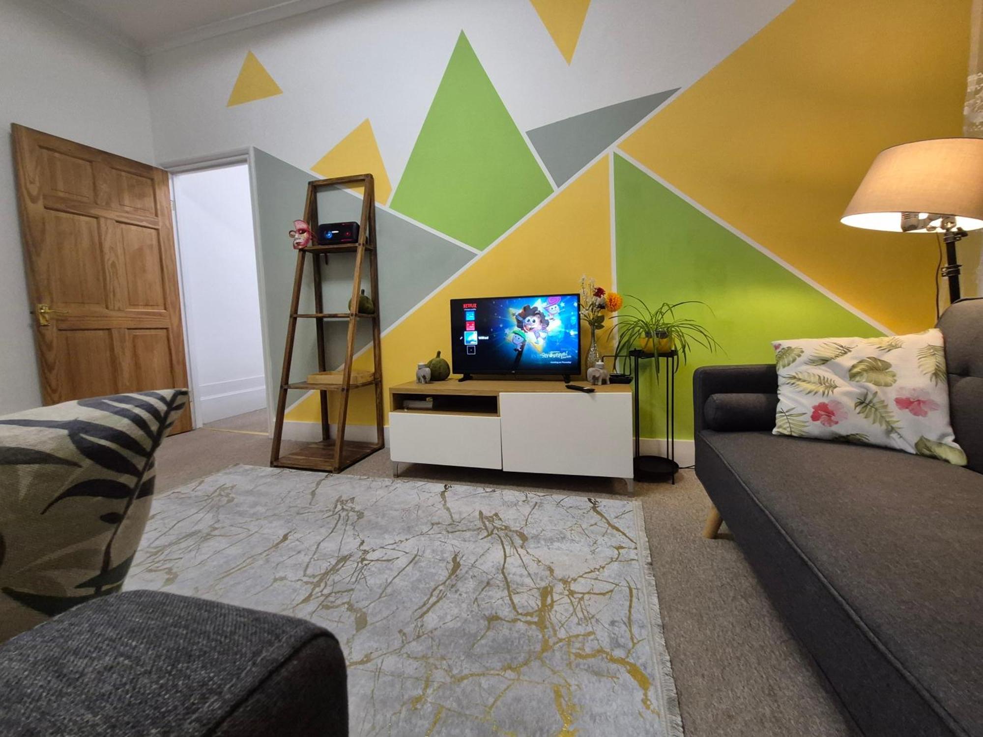 Stylish And Bright Flat In London N8 Turnpike Lane - Piccadilly Line Leilighet Eksteriør bilde