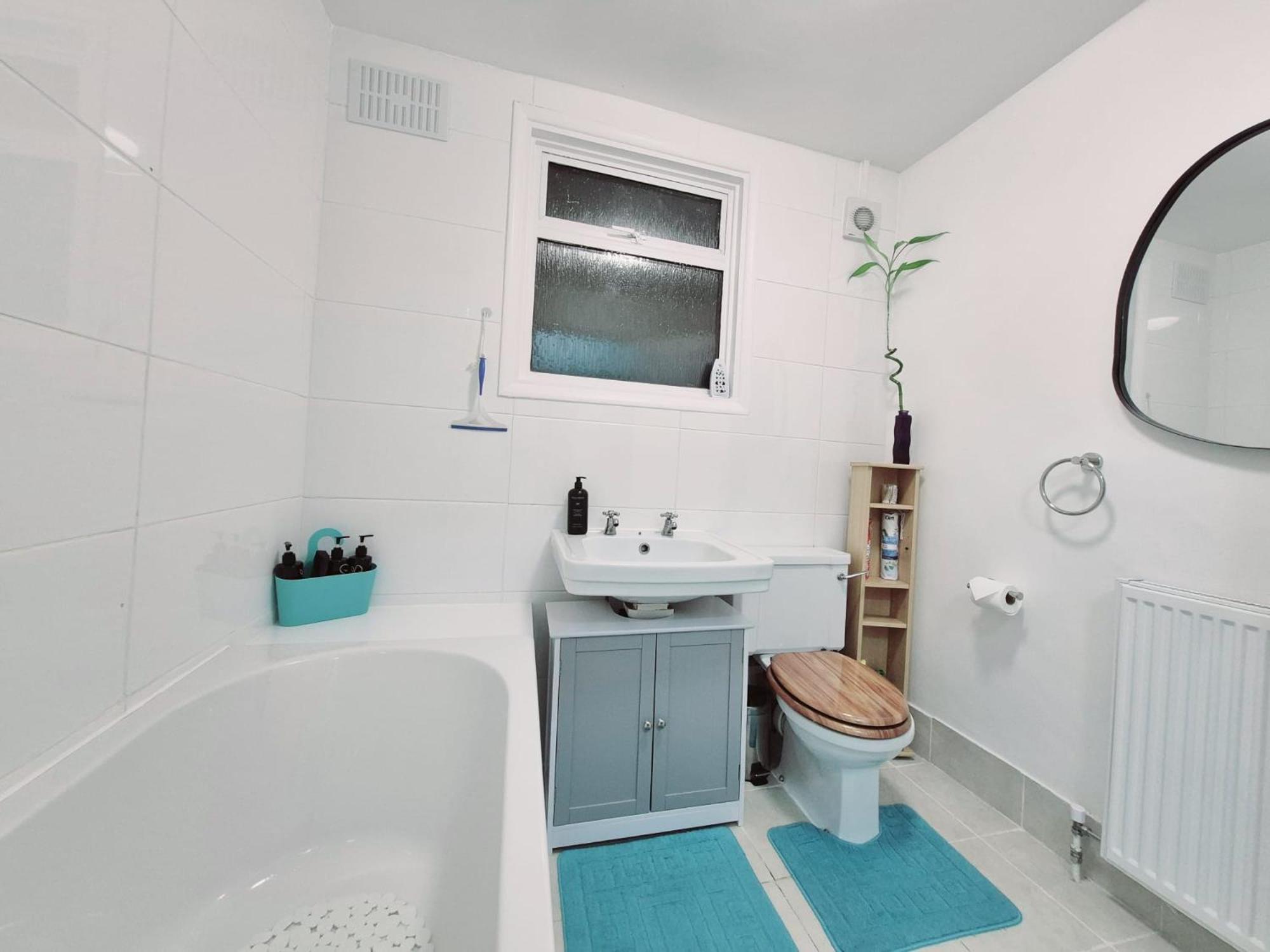 Stylish And Bright Flat In London N8 Turnpike Lane - Piccadilly Line Leilighet Eksteriør bilde